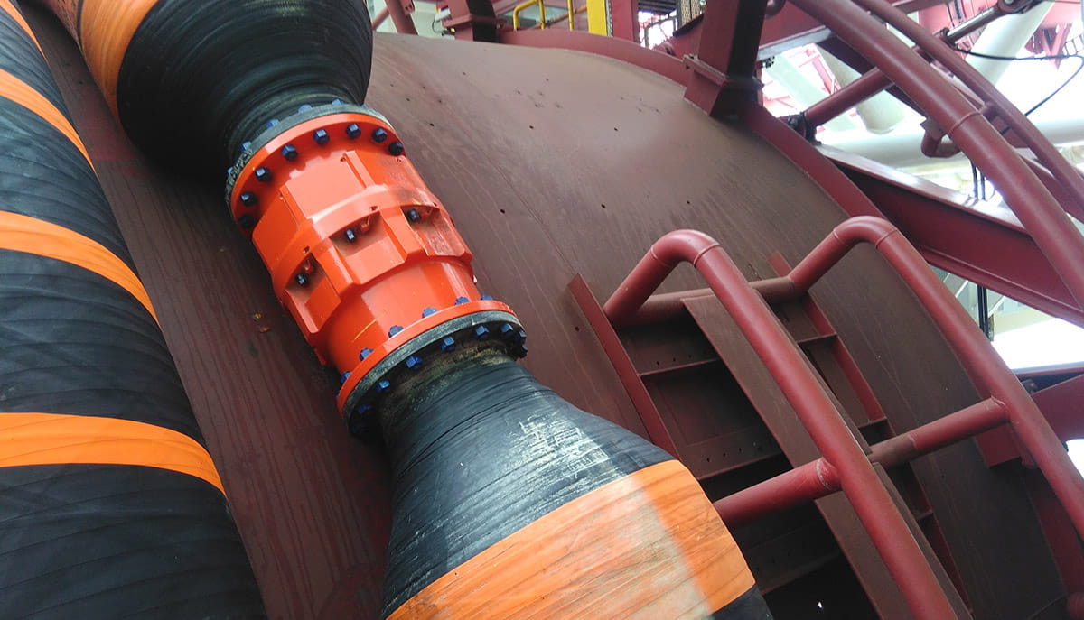 marine-breakaway-coupling-on-reel